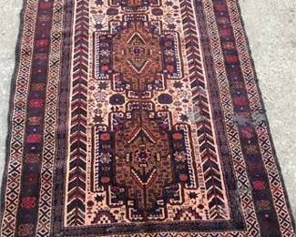 Lot 035   2 Bid(s)
Rug with arrows and X ‘s various colors