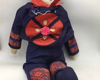 Lot 500   1 Bid(s)
Asian doll cloth body Ceramic head