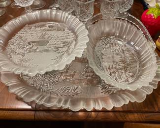 Winter scene Christmas set of dishes