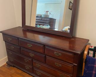 Dresser with mirror 