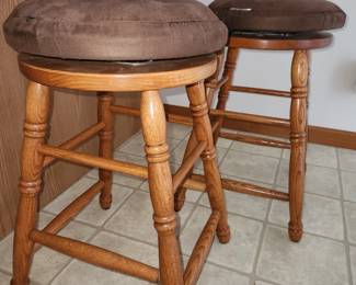 Swivel counter height stools