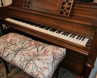 Story & Clark piano