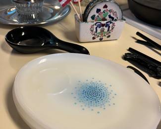 MORE VINTAGE DINNERWARE