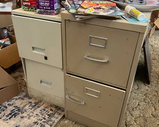 2 FILING CABINETS