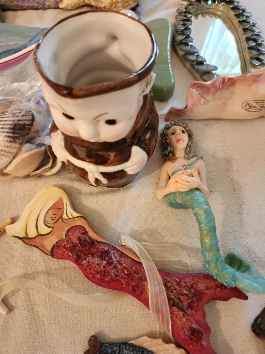 So much mermaid decor and accents. Several cute Monks, too. 