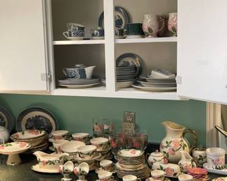 Large selection of Franciscan dinnerware