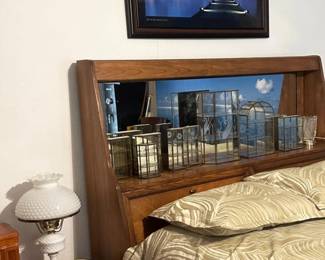 Hooker Furniture solid wood bed and end table