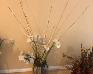Summer or Winter flower décor