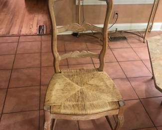 Kitchen table and 4 Chairs with Cain seats