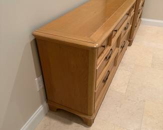 G5 - $175. Bernhardt Dresser with mirror. 