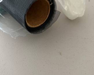G108 - $10 New York Wire roll fine mesh