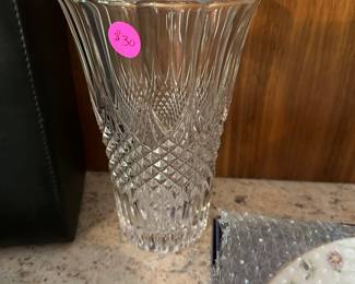 G73 - $30 signed crystal vase Val St. Lambert