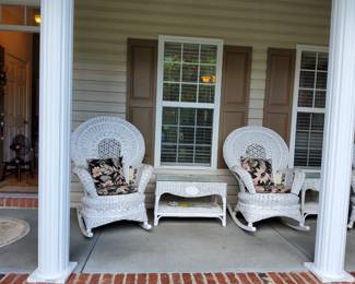 White Wicker Porch Furniture