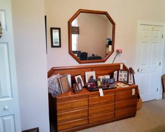 King Size Oak Bedroom Suite 