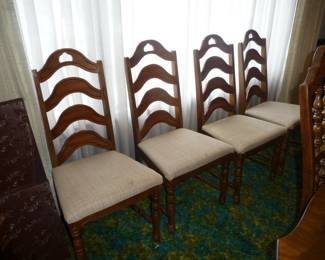 dining room chairs