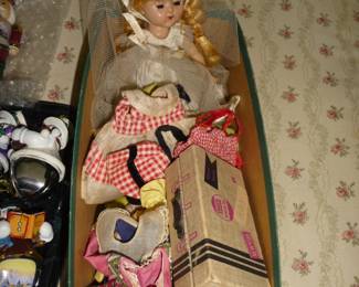 Ginny doll with clothes 