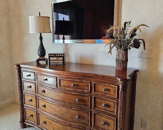 TOMMY BAHAMA TRIPLE DRESSER