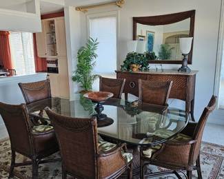 Dining room table and 6 arm chairs