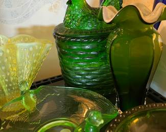 Uranium and vaseline glass