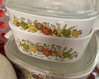 Spice of Life Corningware casserole dishes with lids