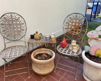 Decorative Yard Chairs and more