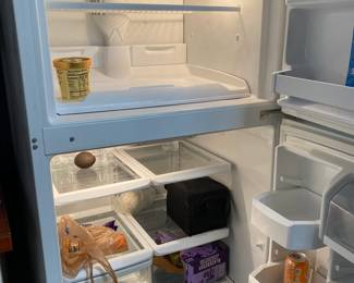 White KitchenAid Refrigerator, Freezer