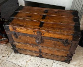 Steamer trunk