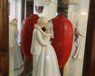 Anniversary figurine 