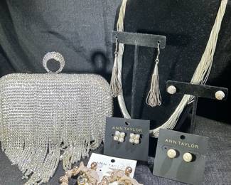 Ready for an evening on the town!