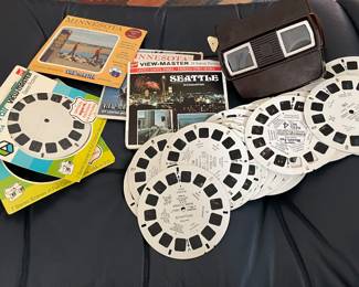 Vintage View Master with many slide’s including World’s Fair & Disney