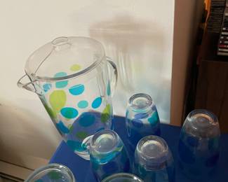 Plastic ware glasses & pitcher