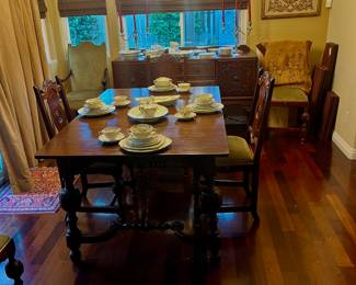 Valeigh Walnut Plantation Dinning Set