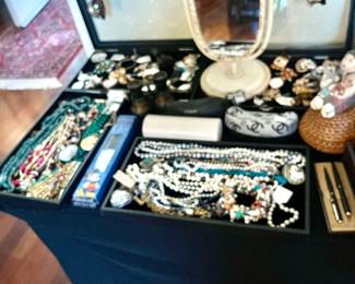 Nice Jewlry Collection