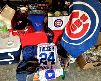 Chicago Bulls and Cubs fan gear