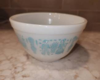 Vintage Pyrex 