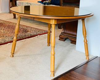 $180 Ethan Allen vintage maple round table 46"D