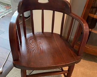 $100 Oak Barrel armchair