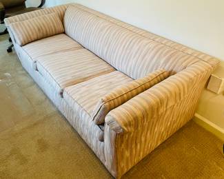 $80 Hideaway bed 72x34 -must use mover to move it out