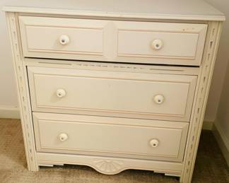 $80 Stanley small chest 30x18x29