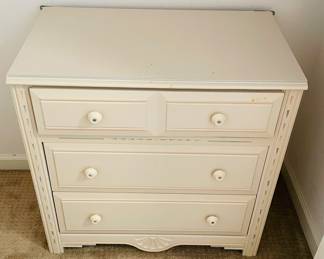 $80 Stanley small chest 30x18x29