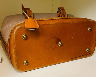 $50 Vintage Dooney Burke purse 