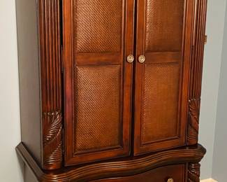 $550 Planation style linen press 85x46x26 - 2 pieces