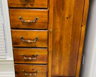 $200 Pine cabinet with drawers 32x17x54

