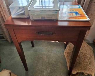 1 of 4 pictures - Singer Touch & Sew, Sewing machine with cabinet.