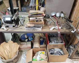 RO46 - Lots of sand paper