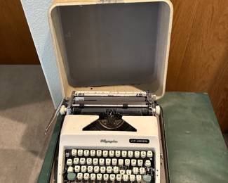 Olympia typewriter with case from 60’s