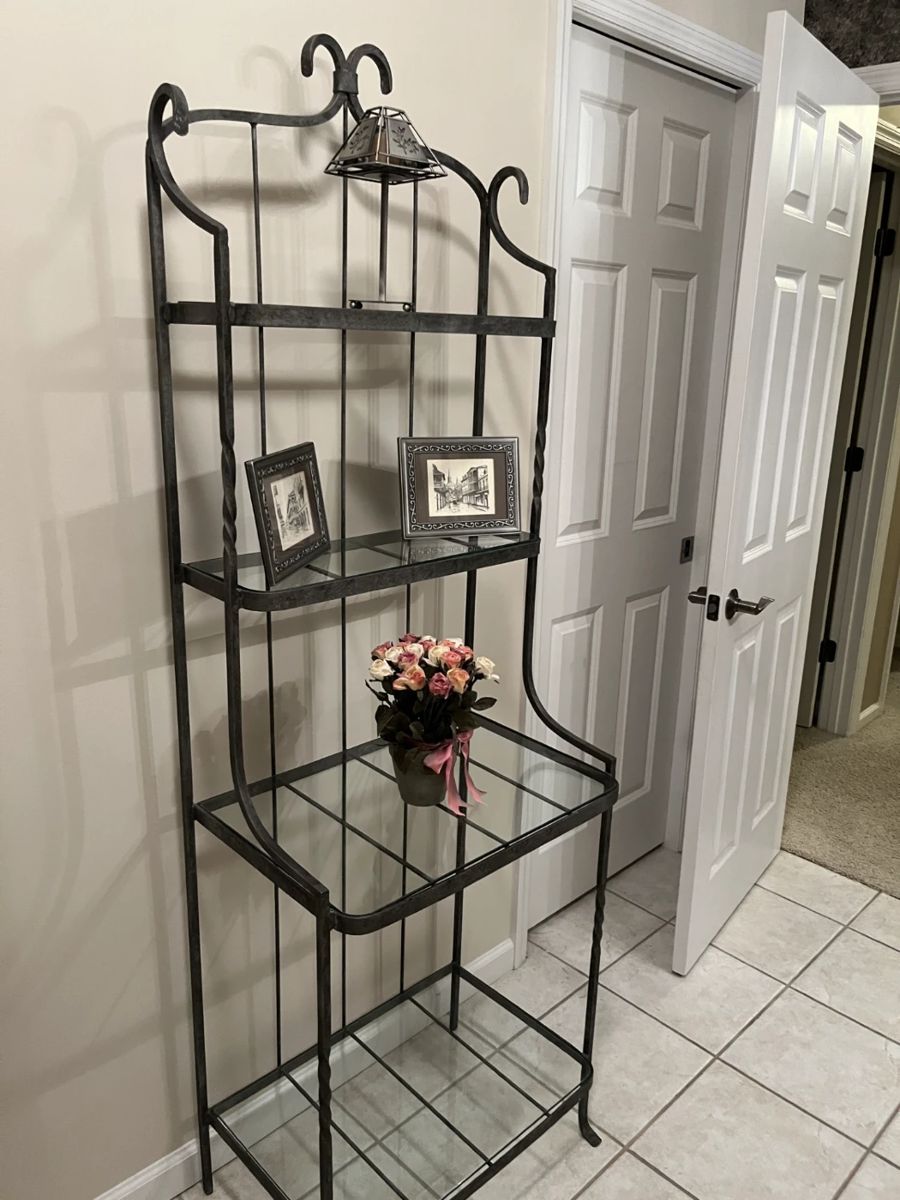 Estate Sale in Urbana, IL starts on 9/28/2023