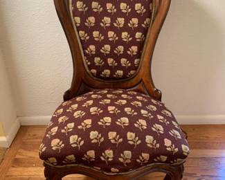 Antique Victorian Rosewood Ladies Parlor Chair