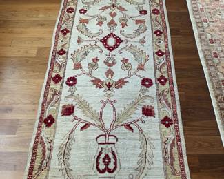 Pakistan. Handmade wool pile in cotton