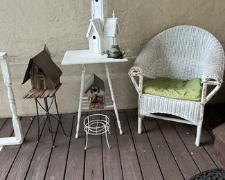 Wicker chair 
White side table 